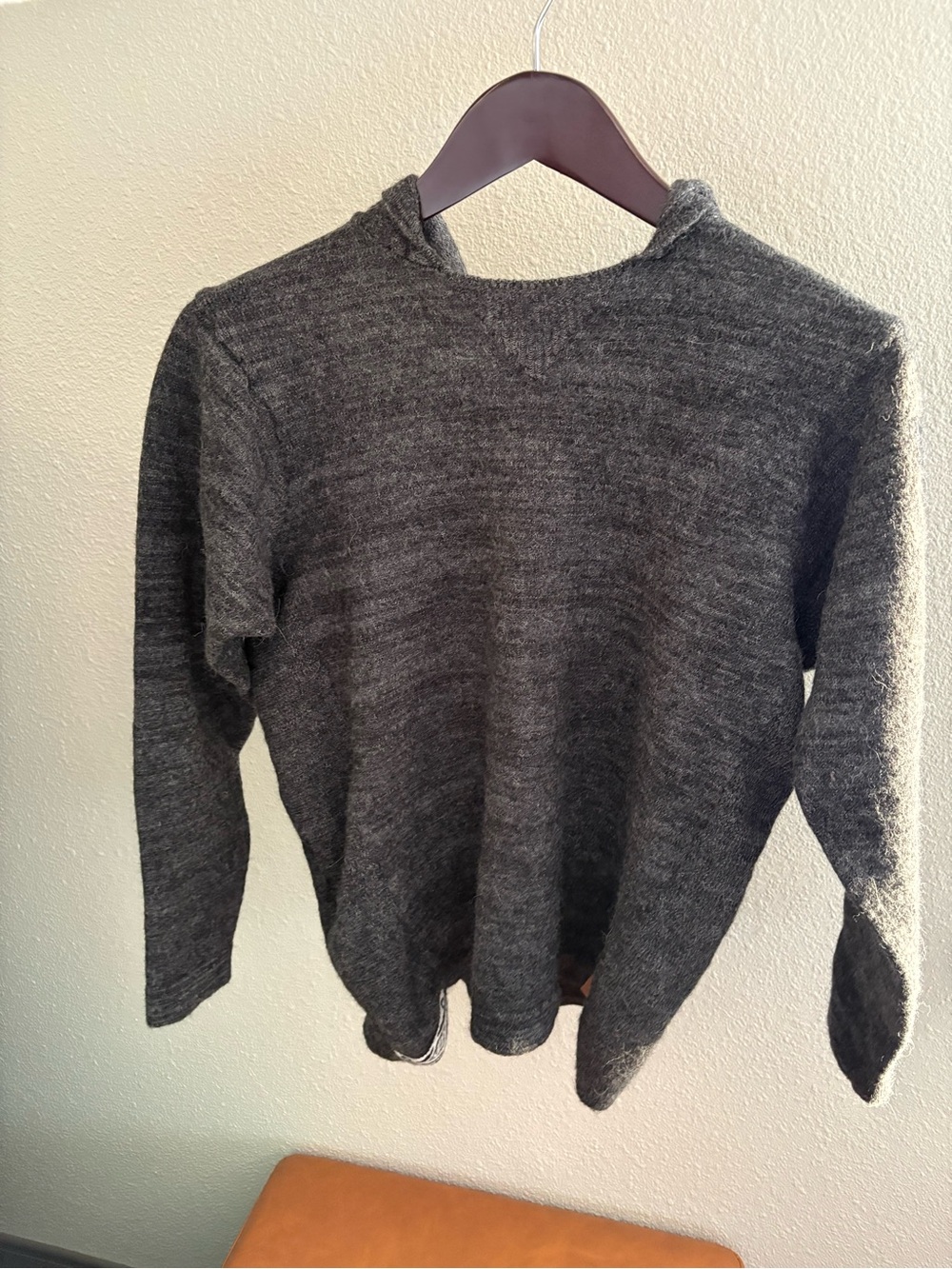 Paka Alpaca Hooded Sweater ~ Size S/M